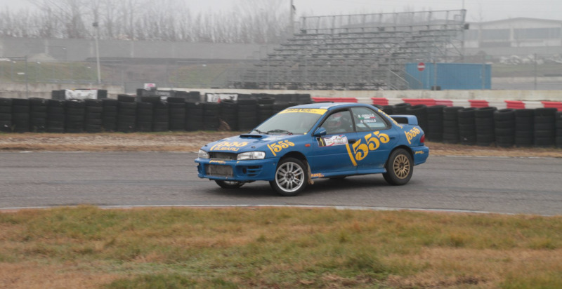 Esperienza da passeggero su auto da rally a Pavia