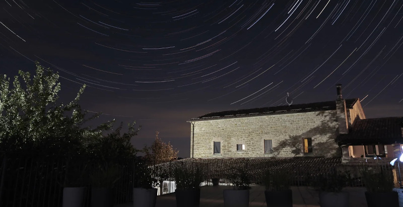 Cielo stella sopra l'Agriturismo Acero Rosso a Civitella di Romagna 