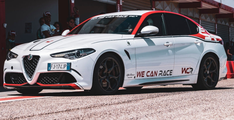 Guidare una Alfa Giulia Quadrifoglio in pista all'Autodromo Valle dei Templi - Racalmuto