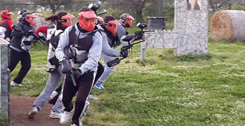 Esperienza di paintball all'aperto a Cerveteri