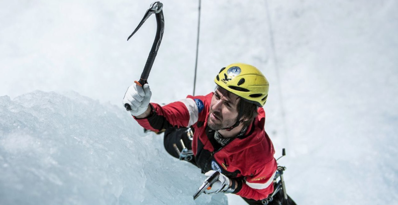 Corso di arrampicata su ghiaccio con guida alpina in Alto Adige