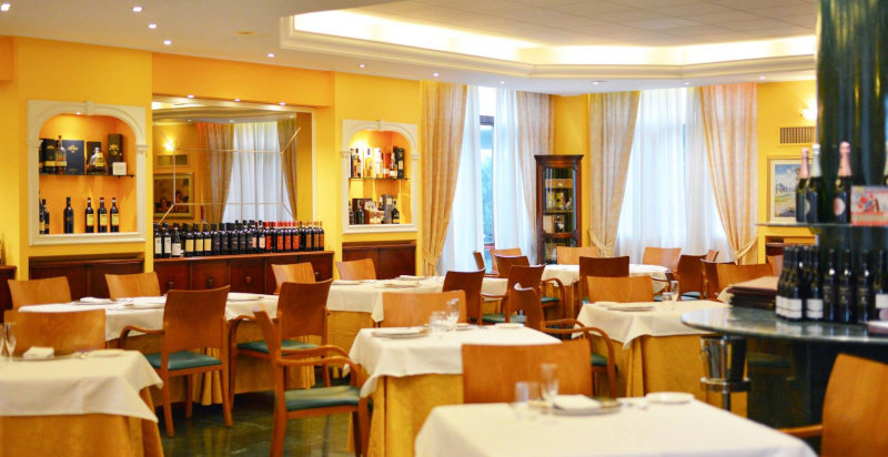 Sala ristorante all'AS Hotel Dei Giovi