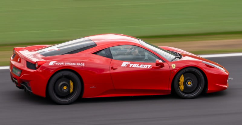 Ferrari per bambini sul circuito di Modena