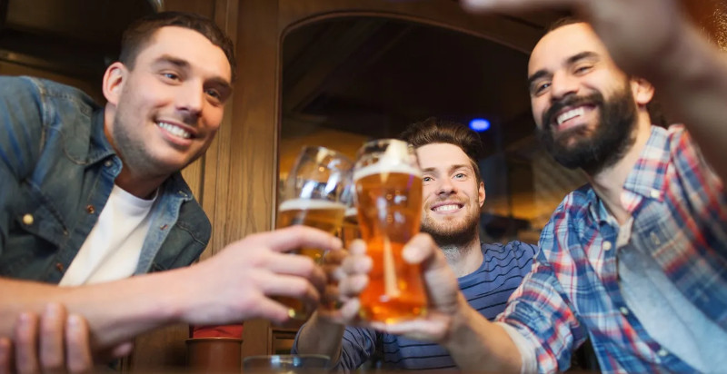 Birra artigianale torinese degustata in una birreria locale