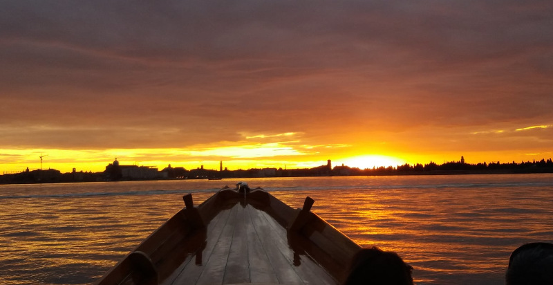 Esplora le isole di Venezia con un boat tour su barca d'epoca