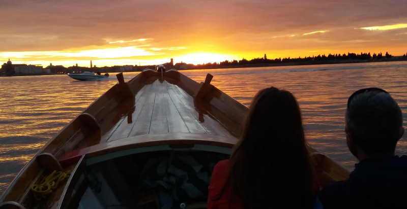 Boat tour a Venezia su imbarcazione d'epoca