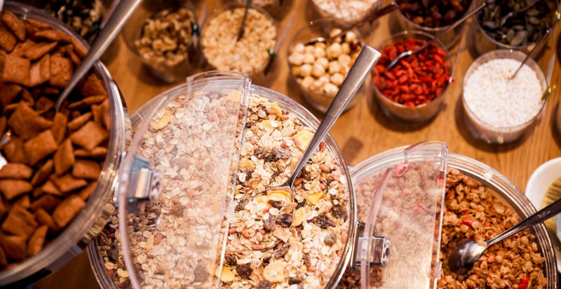 Brunch raffinato con piatti salati e dolci al Steindl's Boutique Hotel