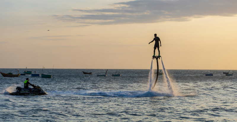 Regalo Originale: Flyboard a Genova per Amanti dell'Avventura