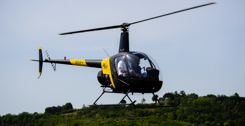 Regalare esperienza pilotaggio elicottero provincia di Vicenza