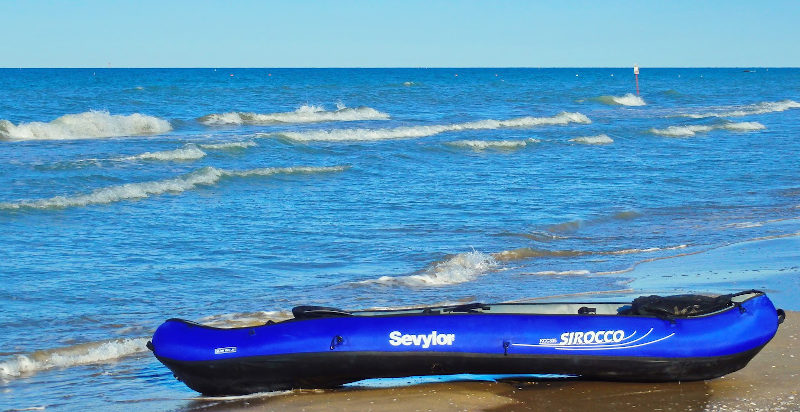 Attività outdoor in Abruzzo: escursione guidata in canoa tra natura e avventura