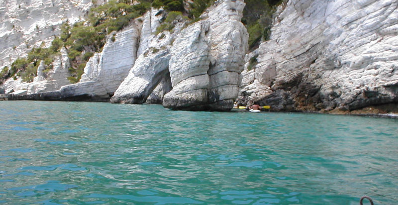 Faraglioni Baia Zagare canoa