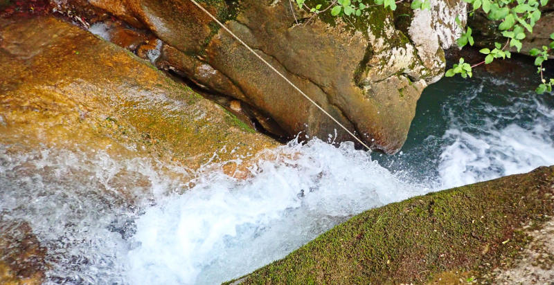 Cascata Vitello d'Oro tuffi e calate canyoning