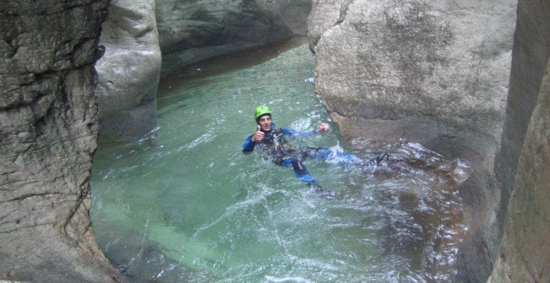 Esperienza canyoning per genitori e figli, ricordi indimenticabili