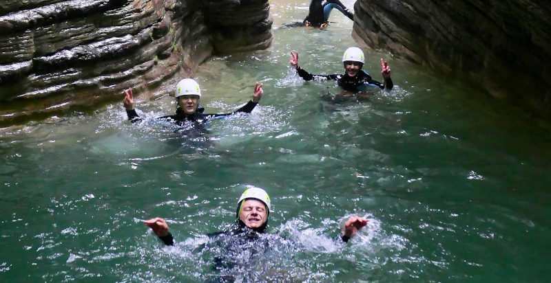 Esplorazione delle gole di Val Maor durante il canyoning