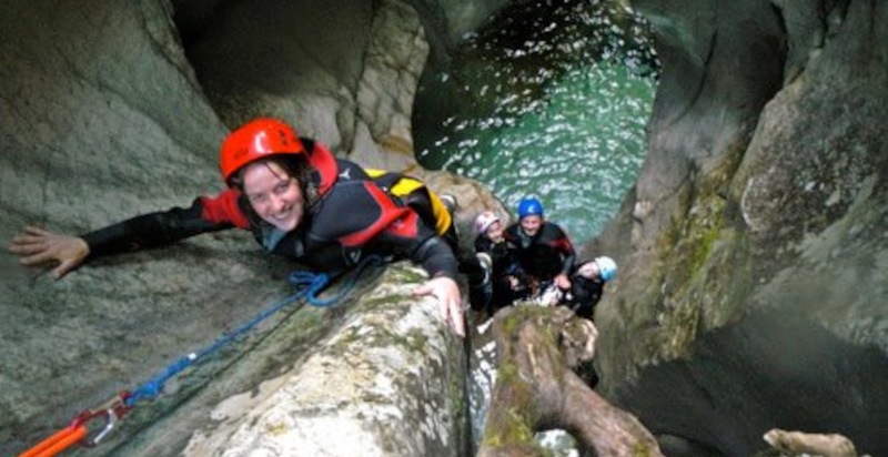 Scivoli naturali e cascate nel canyoning Belluno