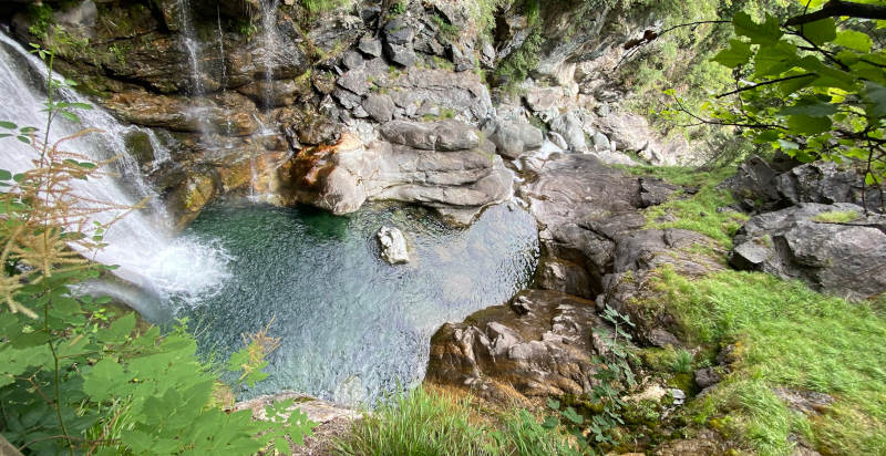 Esplorazione delle gole e delle cascate della Valle d'Aosta