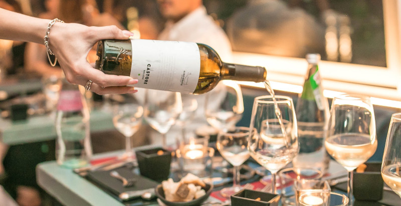 Cena romantica sul battello panoramico a Roma