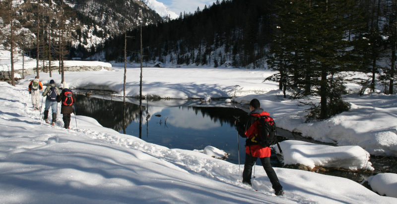 Ciaspolata in Val d'Ossola: scopri la magia dell’inverno