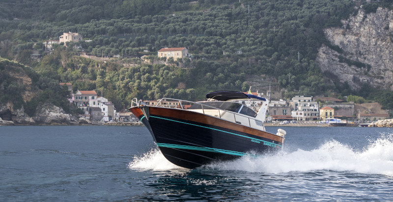 Avventura colazione barca costa sorrentina panorami