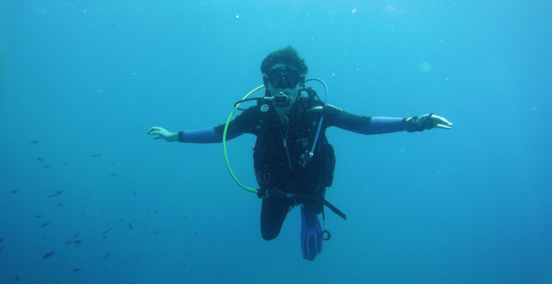 Esplorazione del mondo sottomarino durante i corsi sub a Milano