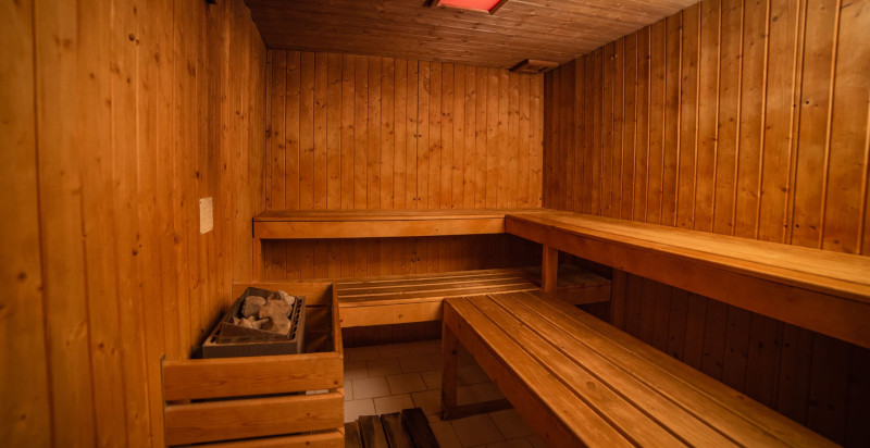 Percorso benessere con bagno turco e massaggio rilassante