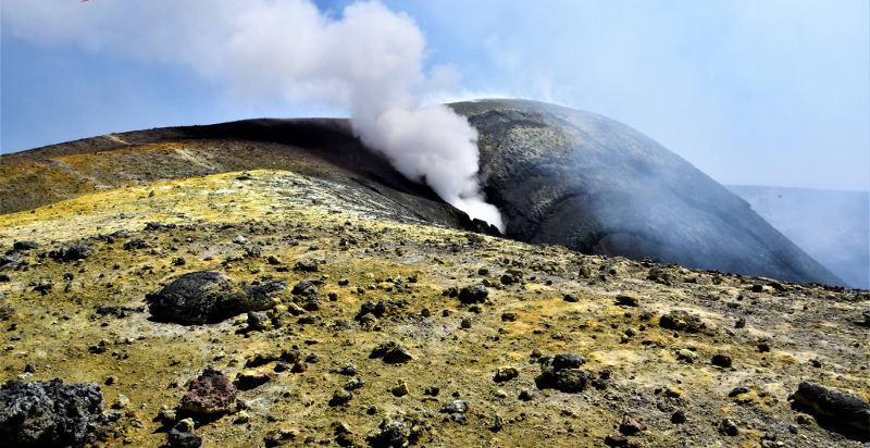 Trekking sull'Etna prima della degustazione vini