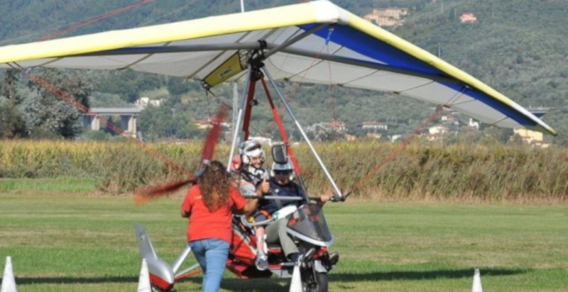 Pilotare un deltaplano in Toscana, avventura unica