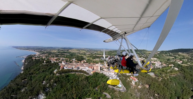 vista aerea colline Marche e costa adriatica