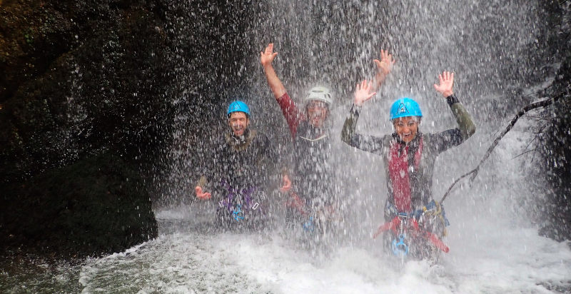 Cascata del Vitello d'Oro Farindola tuffo canyoning