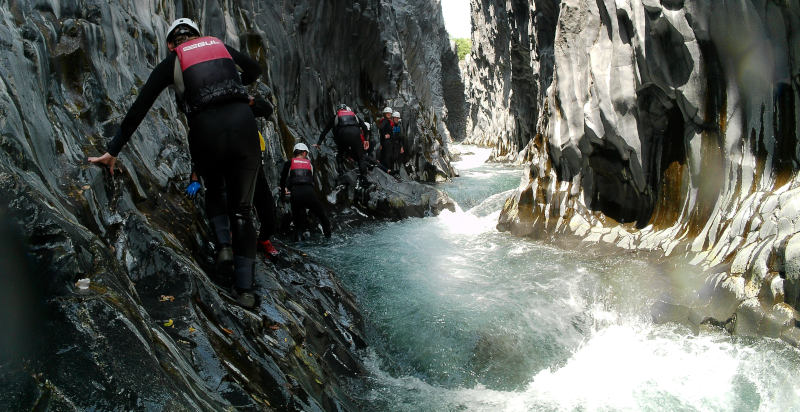 Emozioni forti tra le rapide delle Gole dell’Alcantara