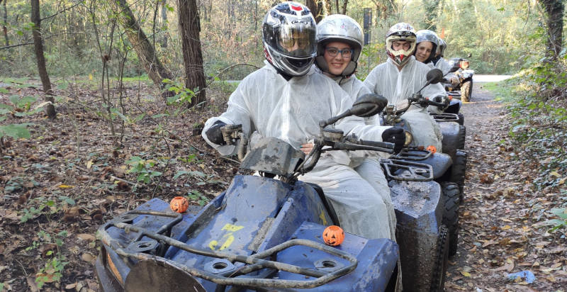 Paesaggi naturali della Lombardia esplorati in quad