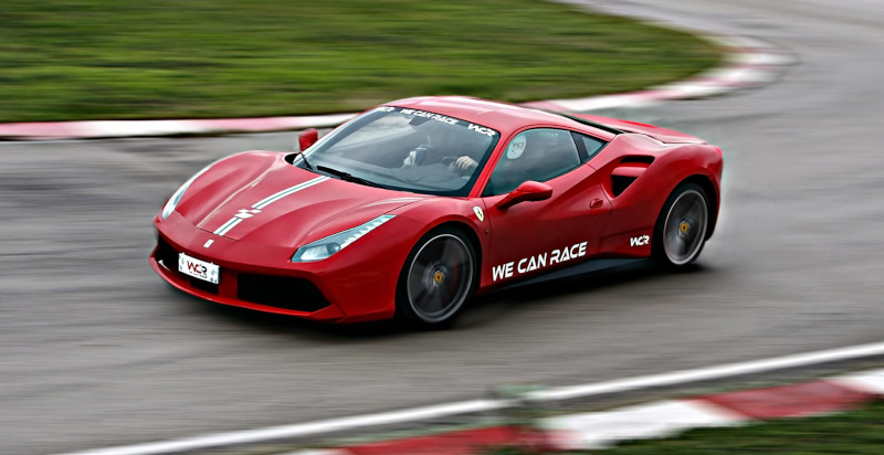 Esperienza Ferrari per bambini sulla Pista Salentina di Ugento