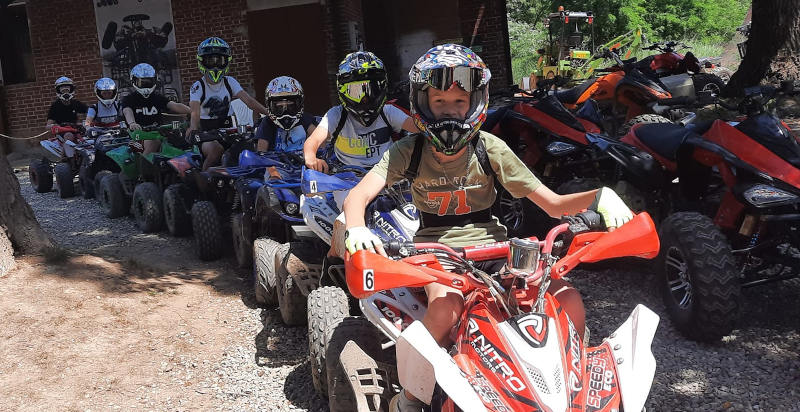 mini quad per bambini in Piemonte su tracciato controllato