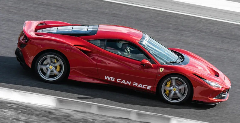 Buono regalo per guidare una Ferrari F8 Tributo sul circuito di Pergusa