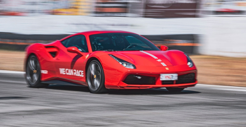 Esperienza Ferrari 488 GTB sul circuito di Pergusa