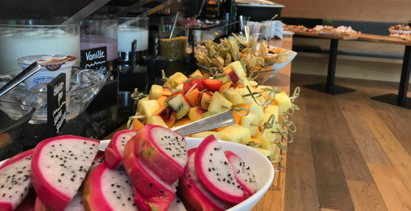 Brunch preparato con ingredienti freschi e locali al Steindl's Boutique Hotel
