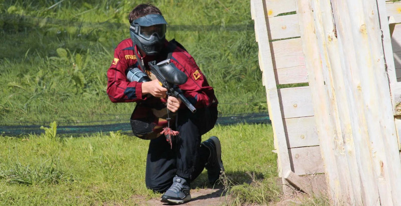 Divertimento e strategia nel paintball a Caldes