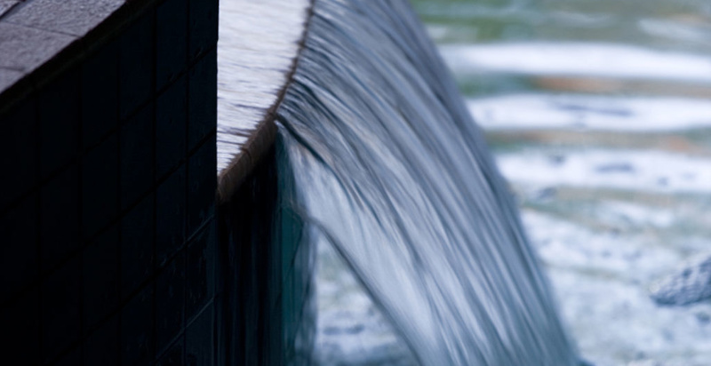 Trattamento benessere con massaggi e percorsi relax