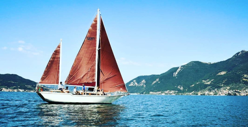 Navigazione e aperitivo lago d'Iseo