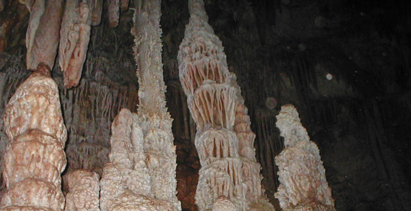 Grotte del Gargano: Formazioni calcaree straordinarie