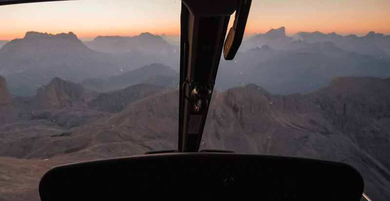 Elicottero per gruppi privati in volo sopra il Renon