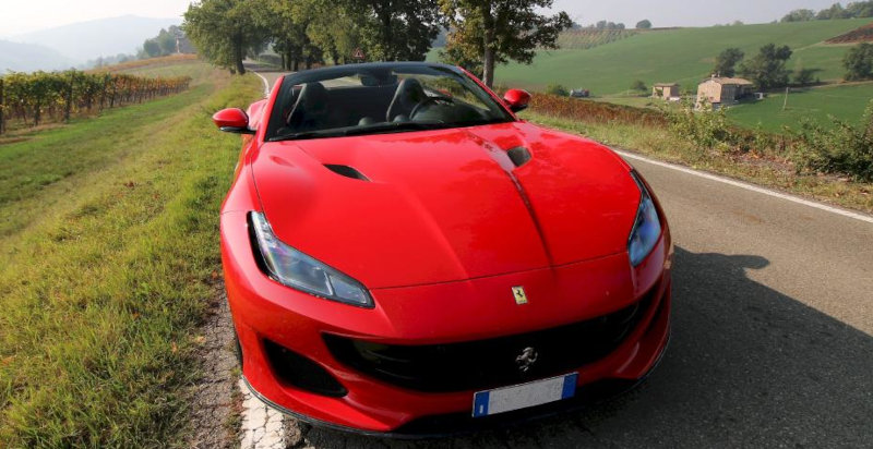 Esperienza di guida Ferrari a Maranello con Ferrari Portofino