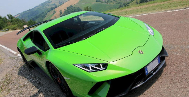 Esperienza di guida Lamborghini a Maranello