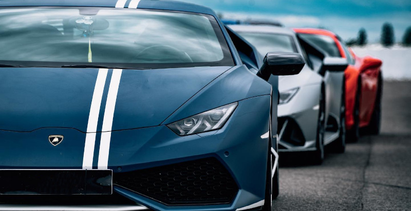 Guidare Ferrari, Lamborghini e Subaru in pista sul circuito Sagittario di Latina