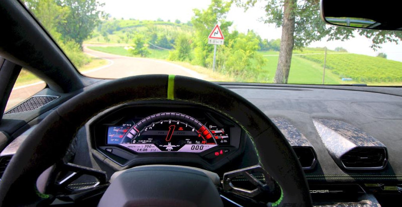 Avventura in Lamborghini Huracán a Maranello