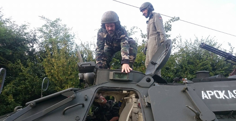 Sali a bordo di un carro armato e scopri la tecnologia militare