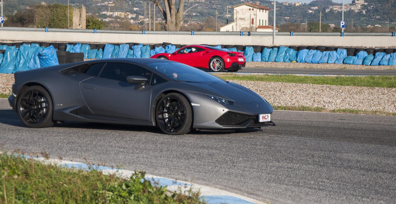 Guidare una Lamborghini in pista Foggia
