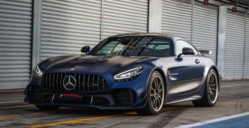 Pilotaggio ad alta velocità della Mercedes-AMG T-R PRO a Vairano