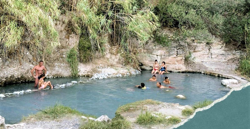 Escursione in jeep verso fiume Caldo e pozze termali della Sicilia