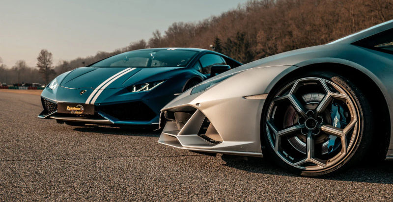 Junior Experience Lamborghini a Castelletto di Branduzzo in pista con pilota professionista